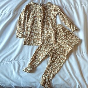 Lou Lou And Company Newborn Top And Bottom Set